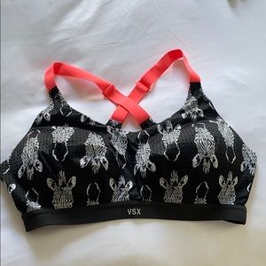 VSX lightly padded sports bra